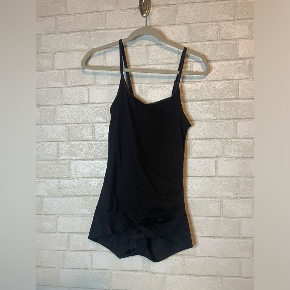 MaidenForm Fitted One Piece Spaghetti Strap Shape Wear Size L FLAW